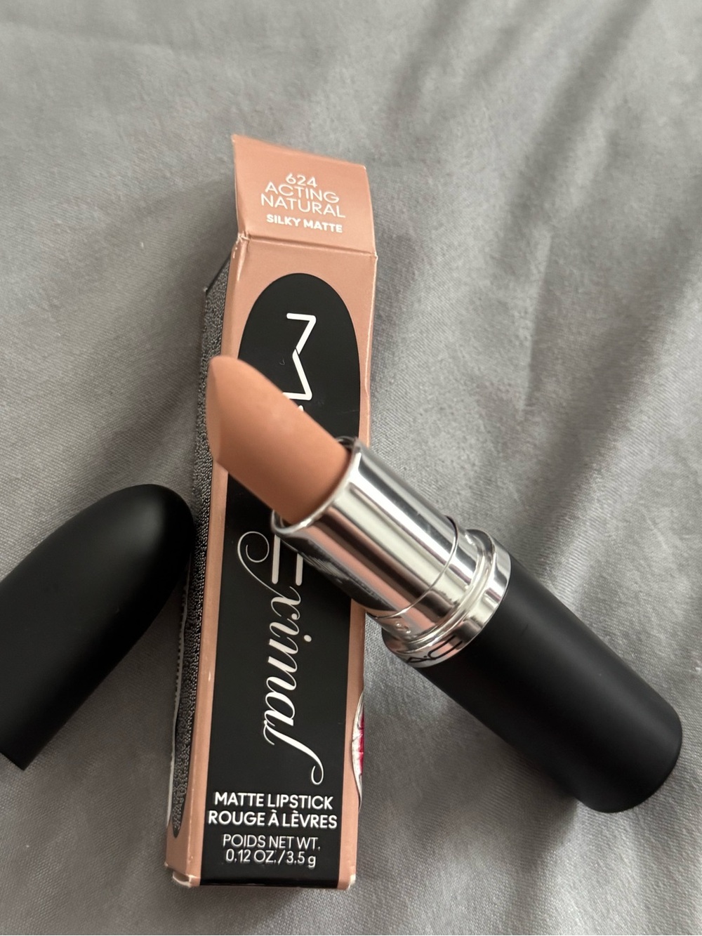 Matte Lipstick 624 Acting Natural - Matte Nude